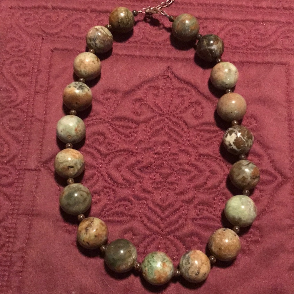 Chrysoprase Bead Necklace